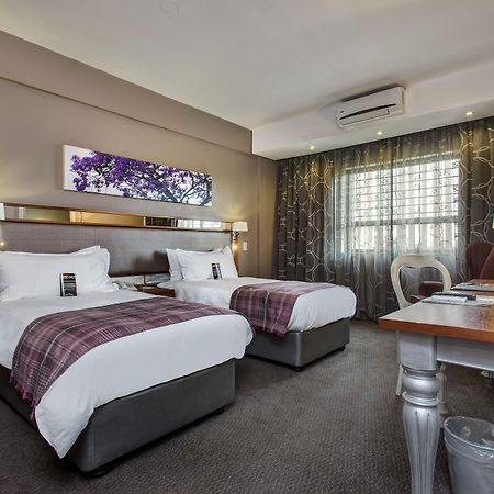 Fortis Hotel Manor Pretoria Bagian luar foto