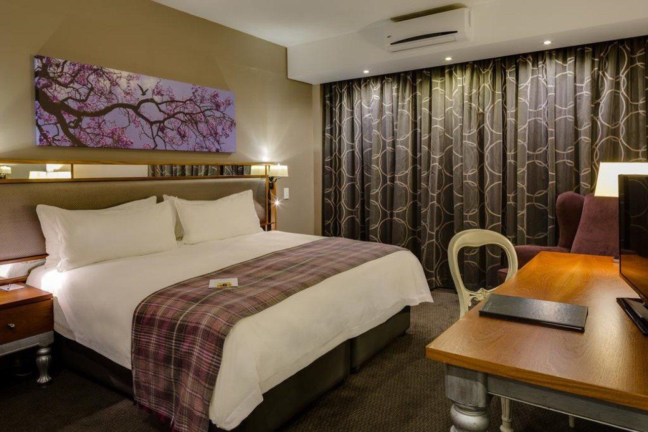 Fortis Hotel Manor Pretoria Bagian luar foto