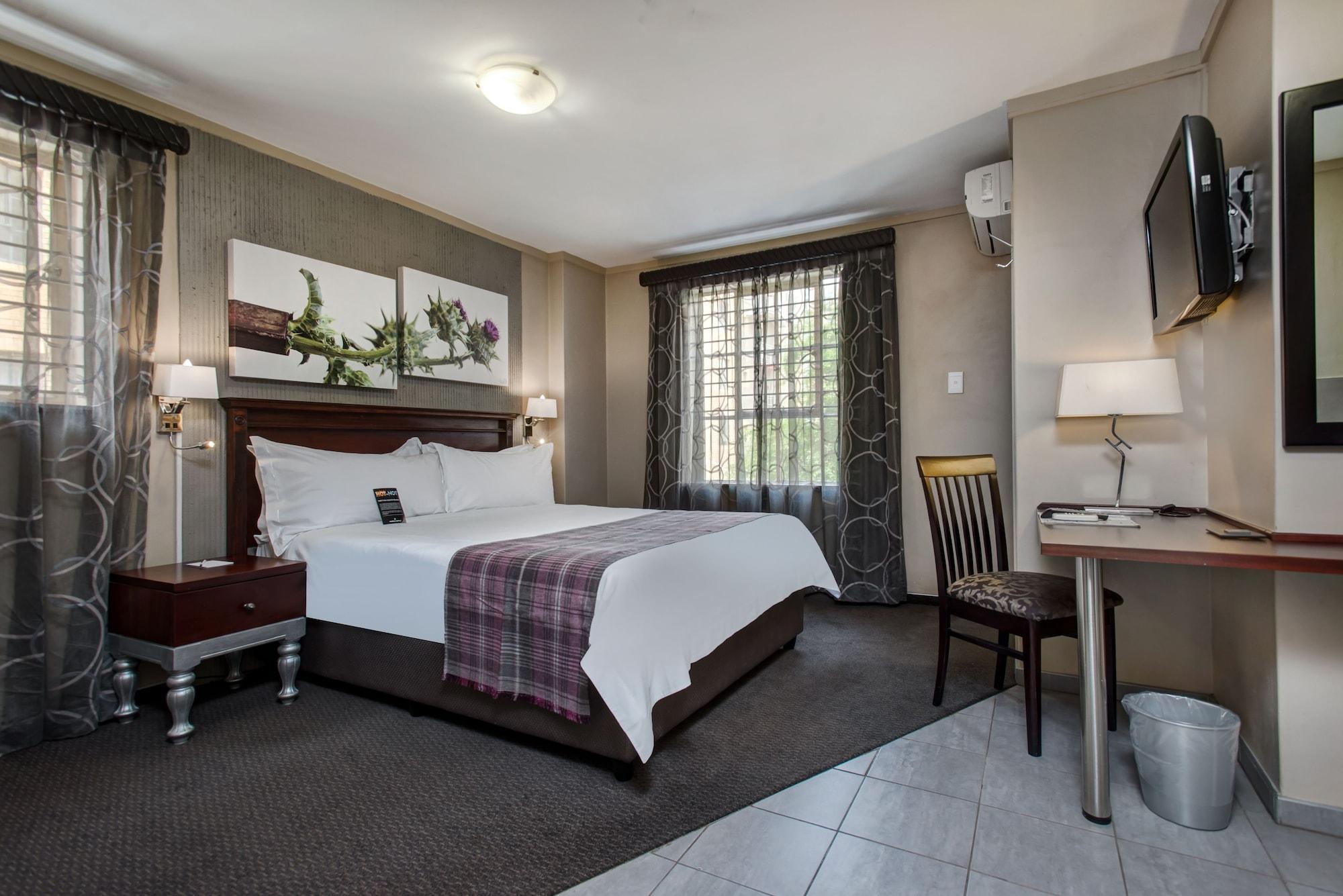 Fortis Hotel Manor Pretoria Bagian luar foto