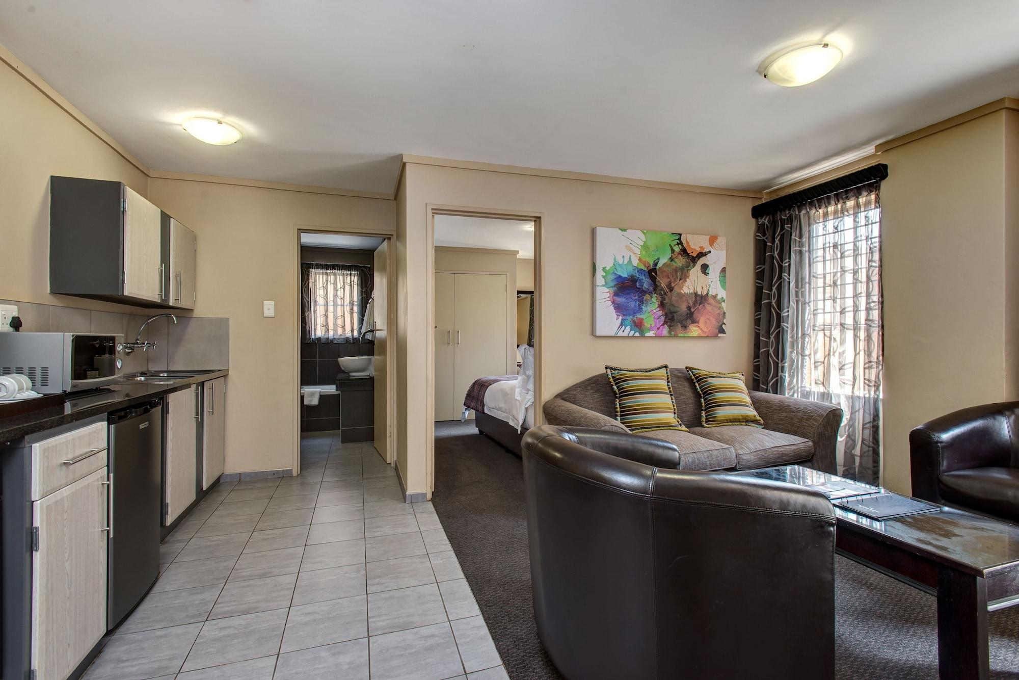 Fortis Hotel Manor Pretoria Bagian luar foto