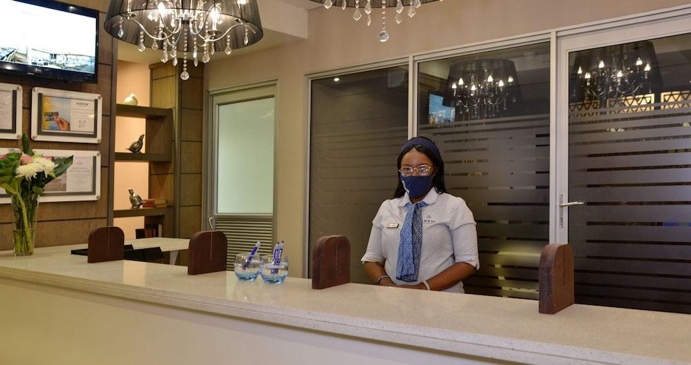 Fortis Hotel Manor Pretoria Bagian luar foto